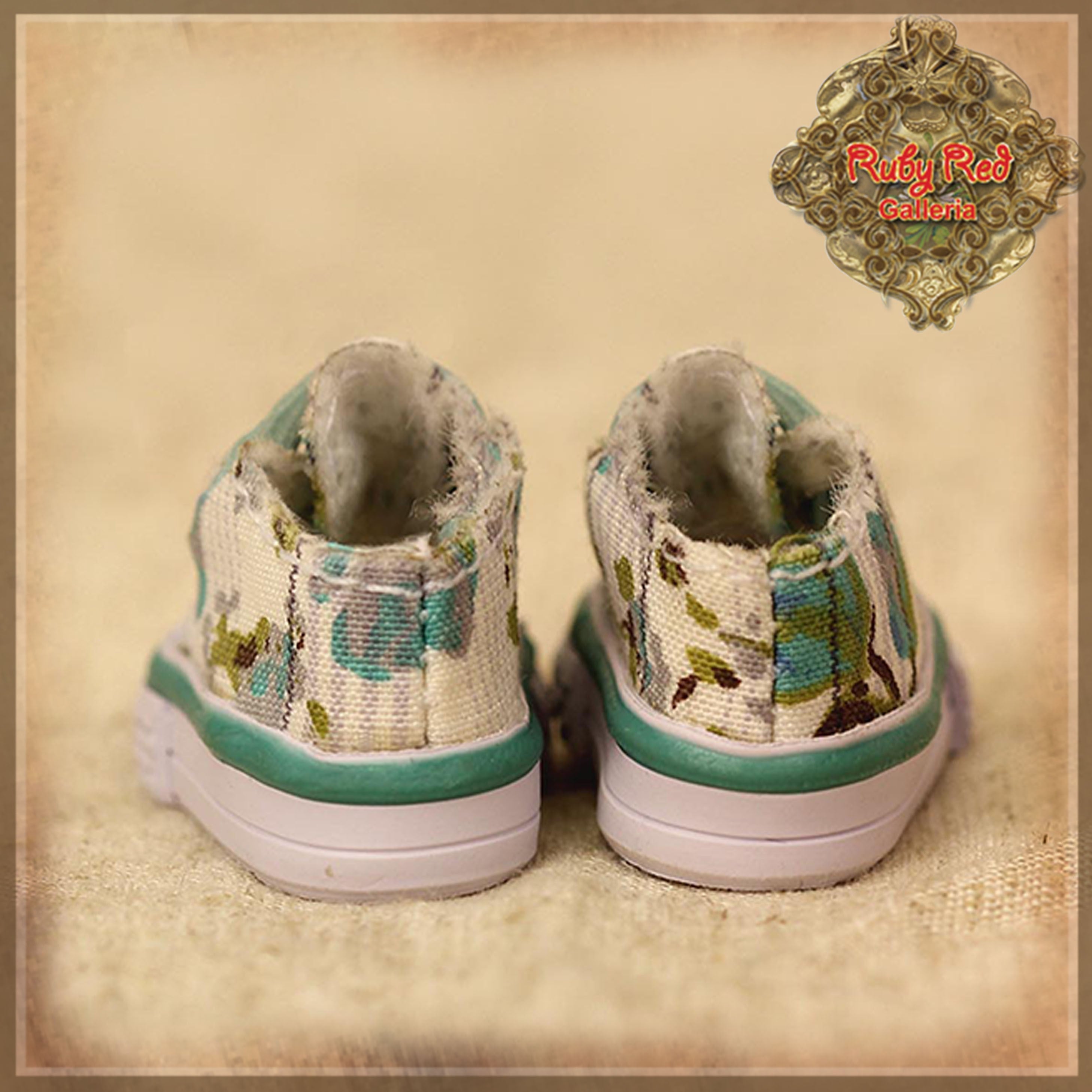 Green Floral Print Canvas Shoes for 8" Dolls (HH0013A)
