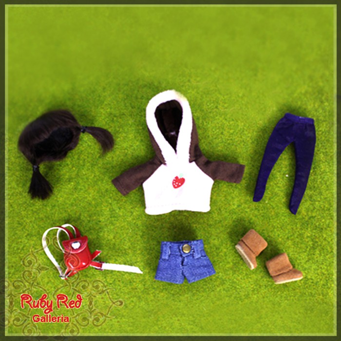 4.5'' My School Day (with wig) - Cloth Set (CC0001A)