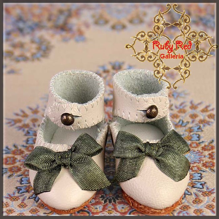 White Leather Shoes for 11.5" Bleuette Doll (EH0026A)