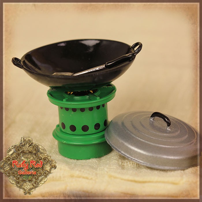Cooking Utensil Set with Brown Cabinet (HZ0012A)