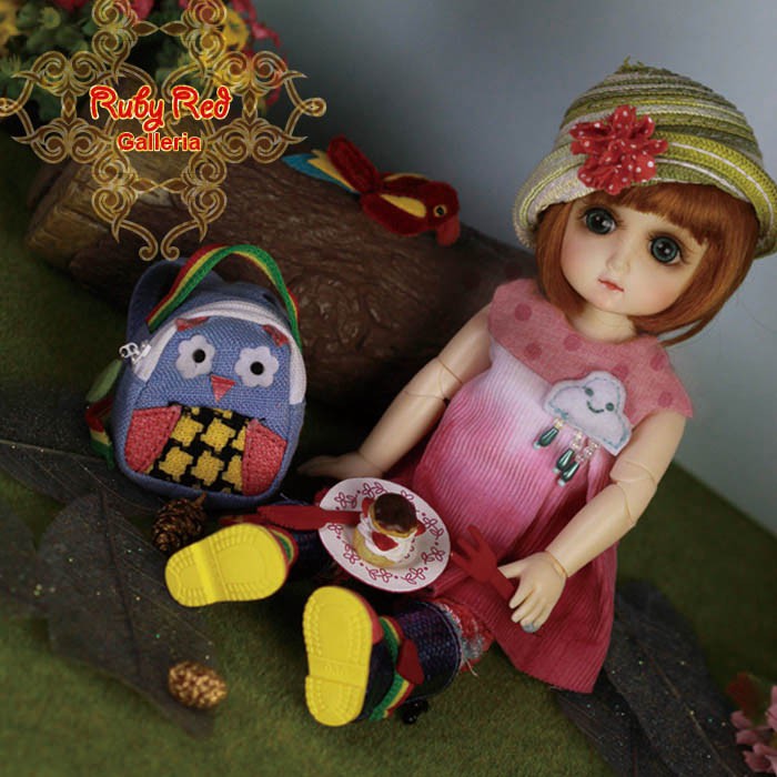 8'' StrawBerina, Picnic in Wonderland (GA0020A)