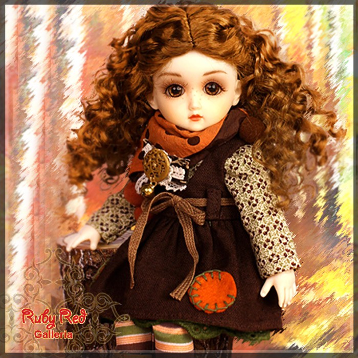 8'' StrawBerina, Northern Forest-Autumn (GA0018A)