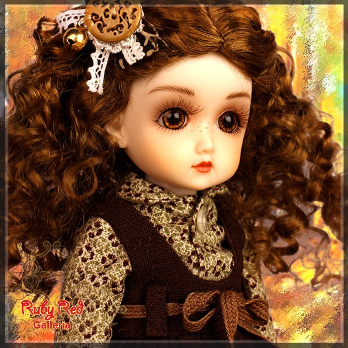 8'' StrawBerina, Northern Forest-Autumn (GA0018A)