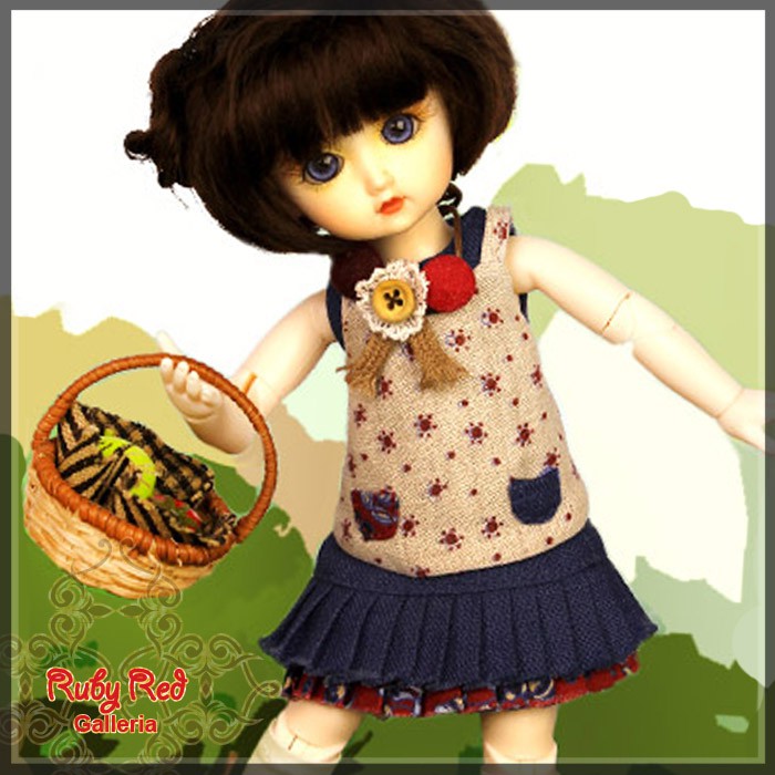 8'' StrawBerina, Northern Forest-Spring (GA0016A)