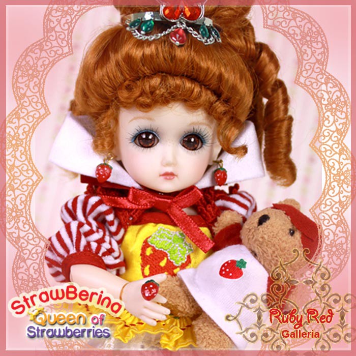 8''StrawBerina, Queen of Strawberries (GA0011A)