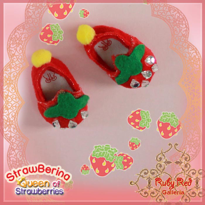 8''StrawBerina, Queen of Strawberries (GA0011A)