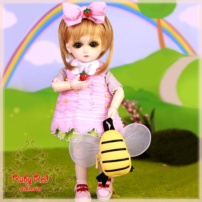 8'' StrawBerina, Flying around with Butterflies (GA0008A)