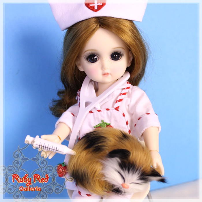 8'' StrawBerina, Doctor & the Cat (GA0006A)