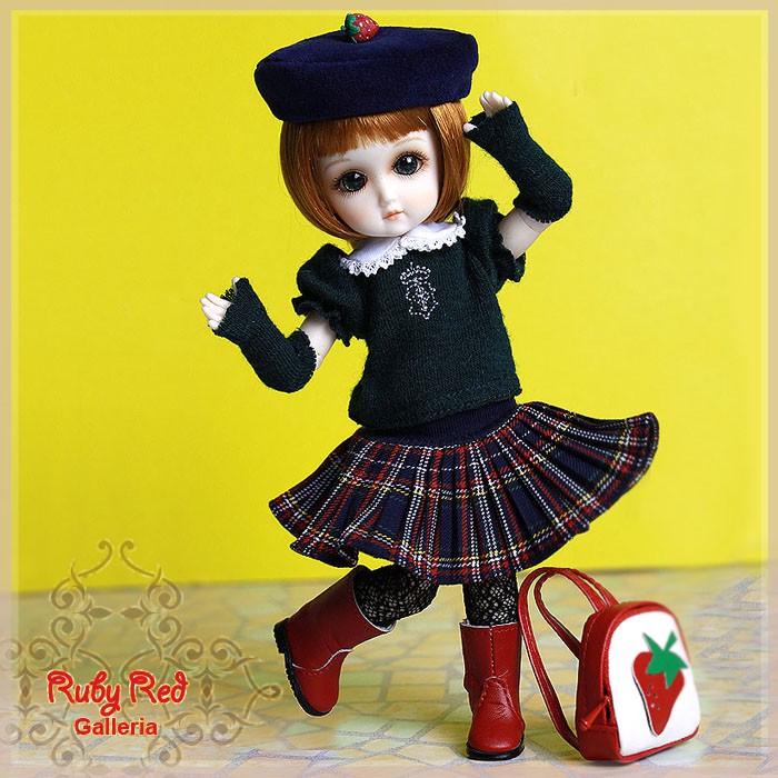 8'' StrawBerina, Ring the School Bell (GA0002A)