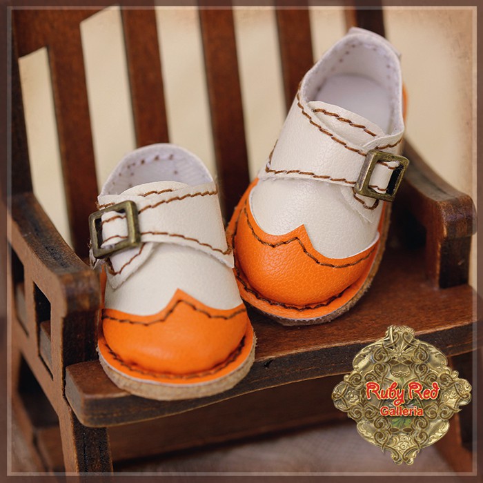 White and Orange Shoes for 8" Dolls (HH0039A)