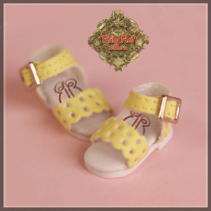 2.2cm Yellow Sandals for Blythe, Pullip & Momoko Dolls (RH0078C)