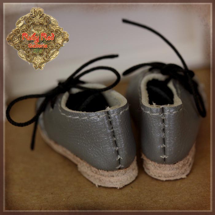Real Leather Shoes for 8" Dolls (HH0057A)