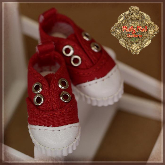 Red Sneakers for 8" Dolls (HH0066A)