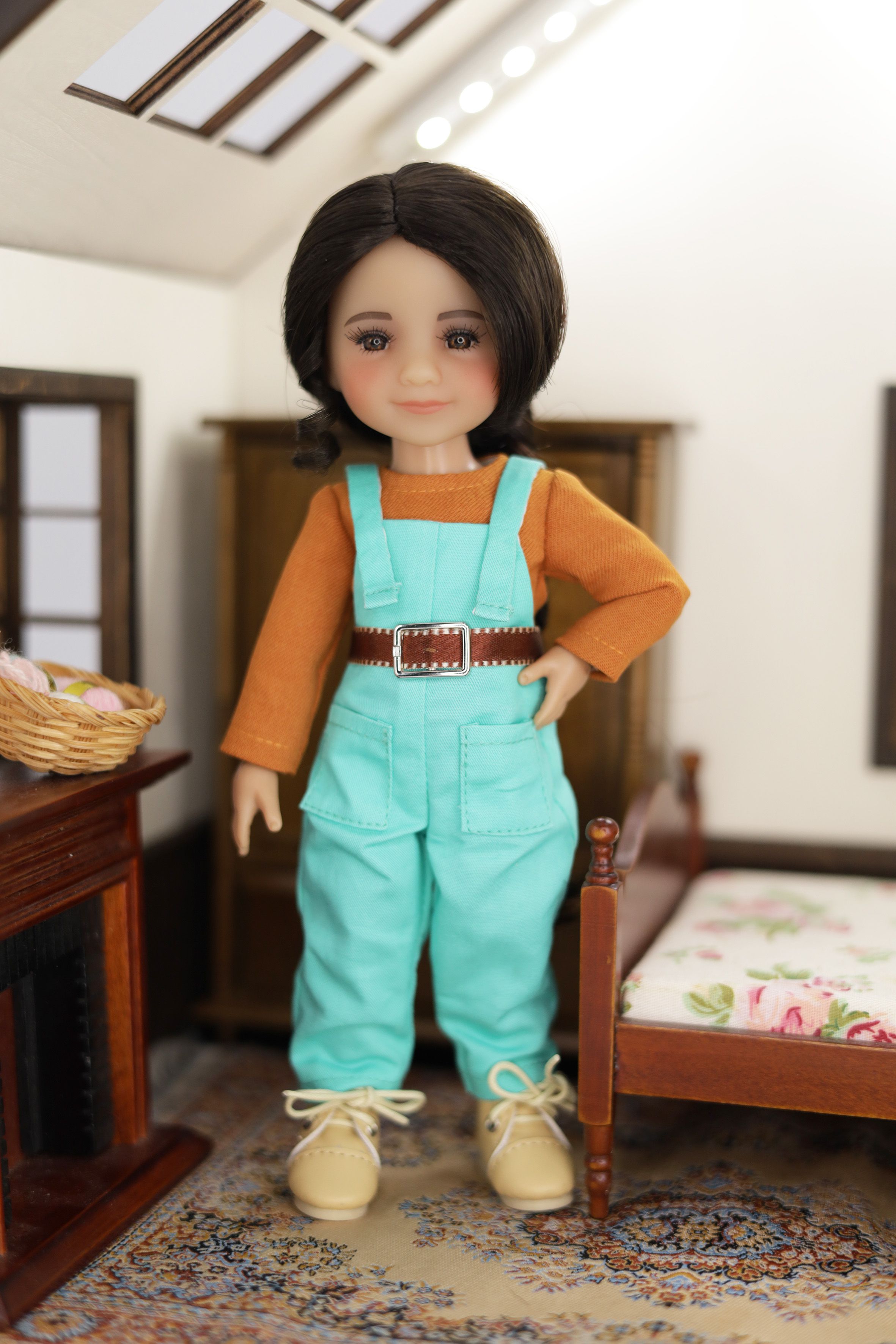 8" Turquoise Adventure Outfit (HC0113A)