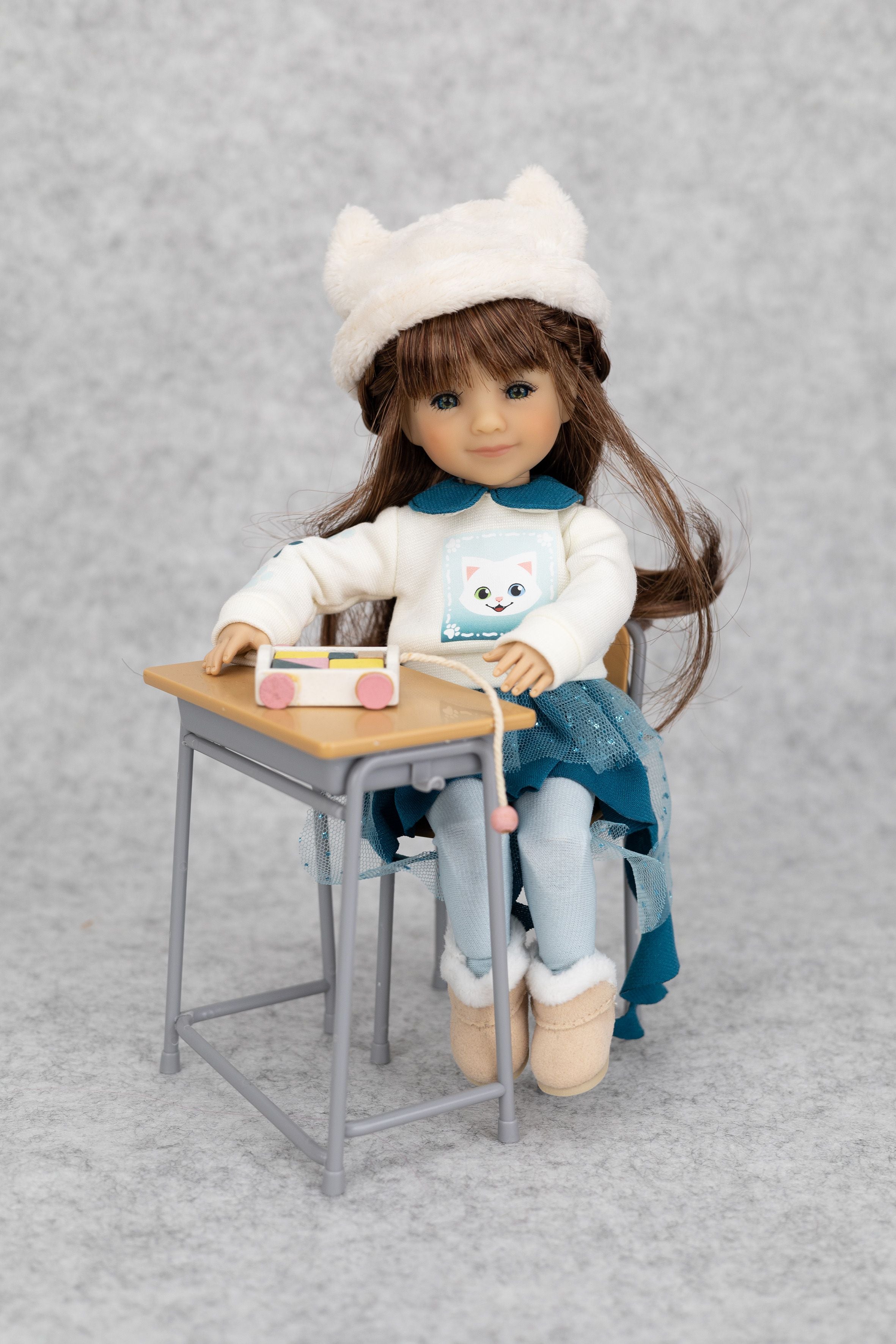 8" Cozy Kitty Outfit (HC0112A)