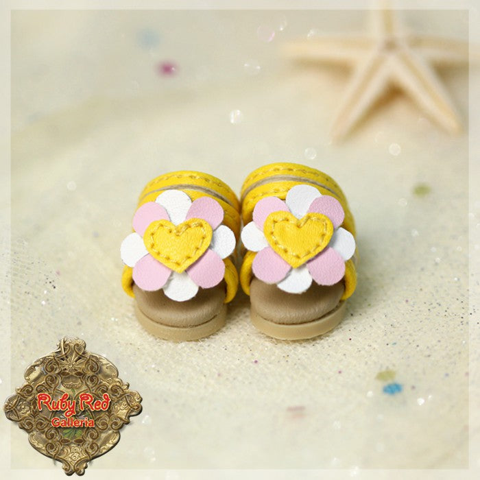 Yellow Shoes with Flower for 8" Dolls (HH0074A)