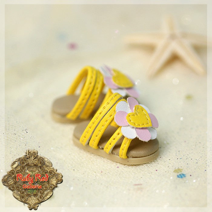 Yellow Shoes with Flower for 8" Dolls (HH0074A)