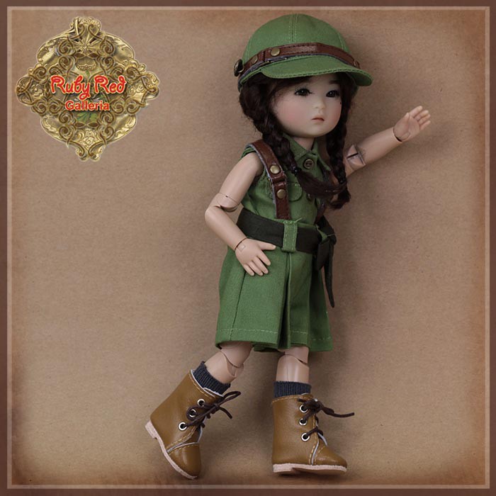 8" Ten Ping Companion Outfit 1 (HC0072C)