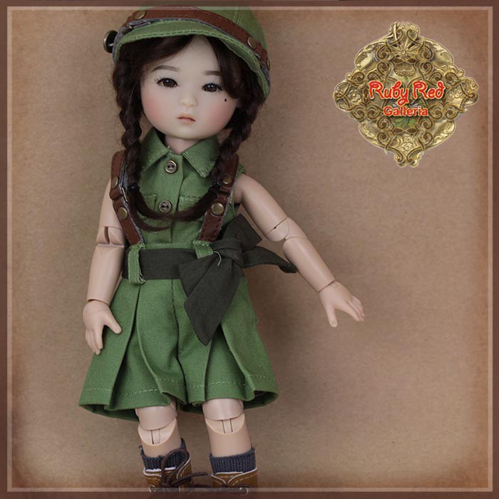 8" Ten Ping Companion Outfit 1 (HC0072C)