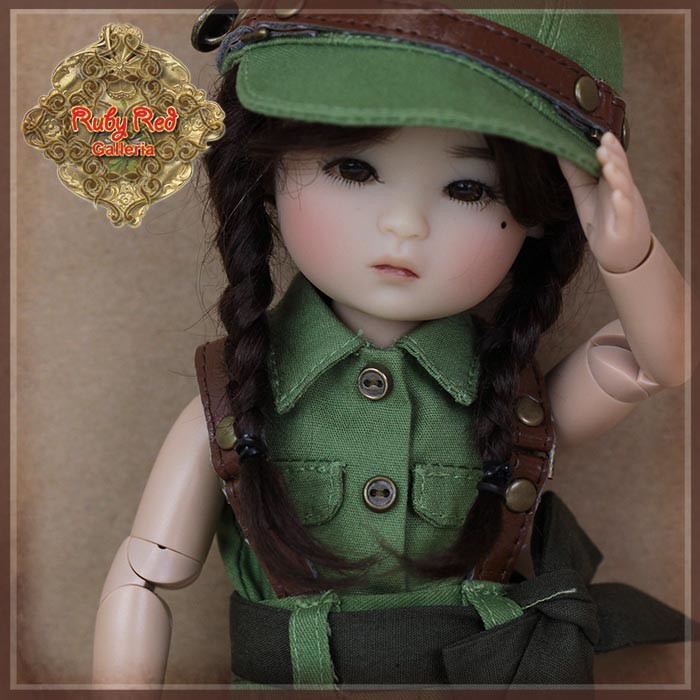 8" Ten Ping Companion Outfit 1 (HC0072C)