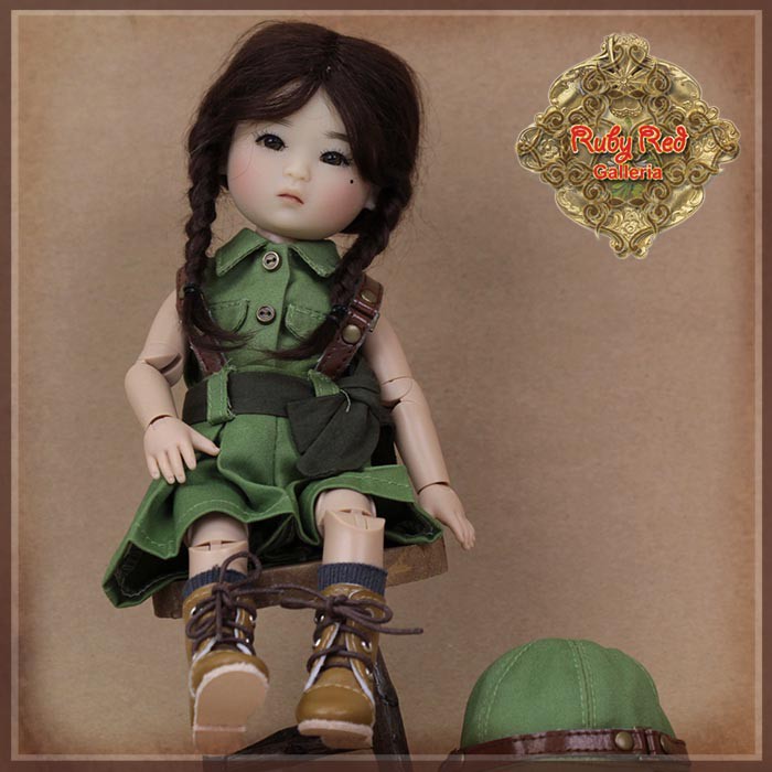 8" Ten Ping Companion Outfit 1 (HC0072C)