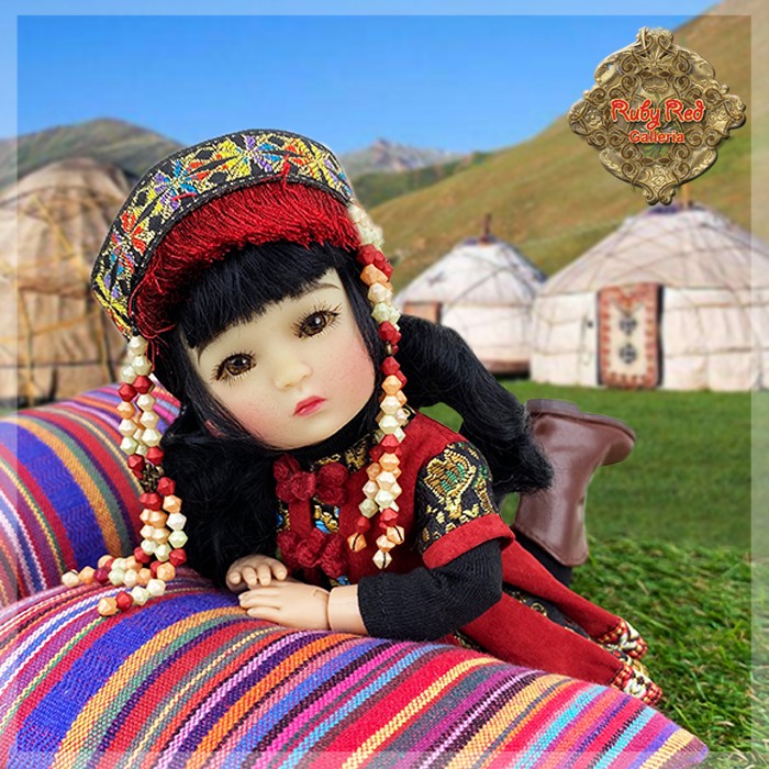8" Four Kindergartner - Erdenechimeg (Mongolia) - FA0027A