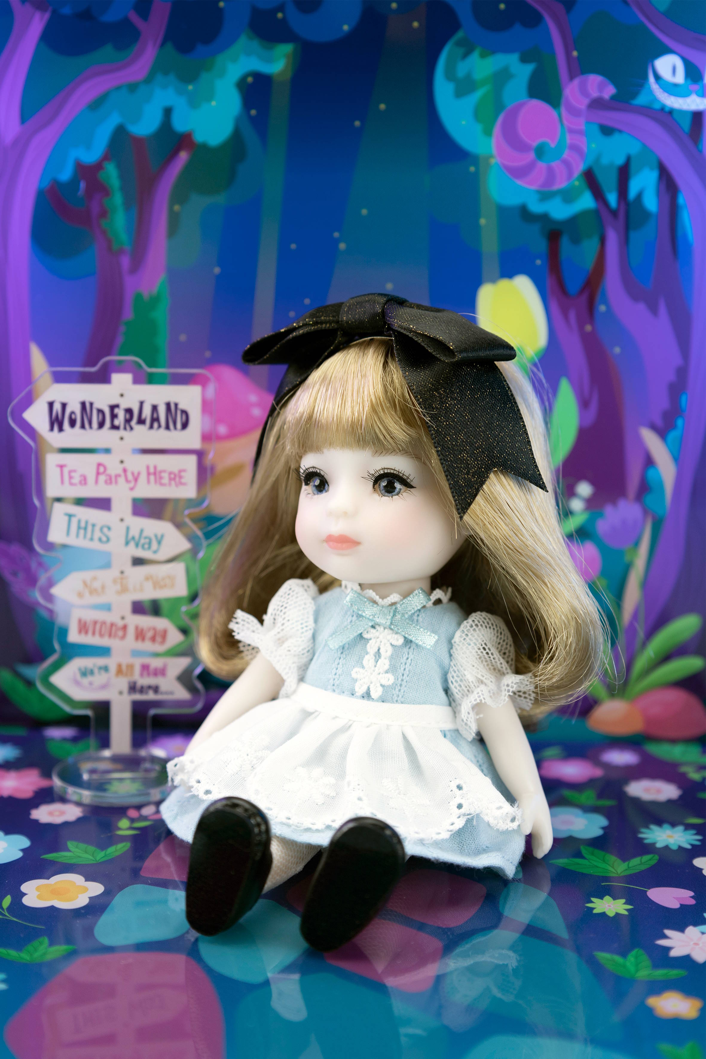 5.5" Dazzle (Alice in Wonderland - Alice Set)