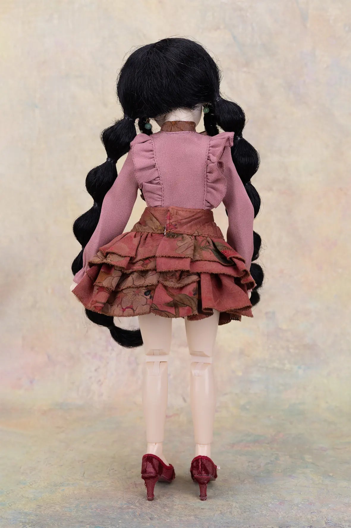 12" InMotion Girl Antikes Blütenoutfit (WC0096A)