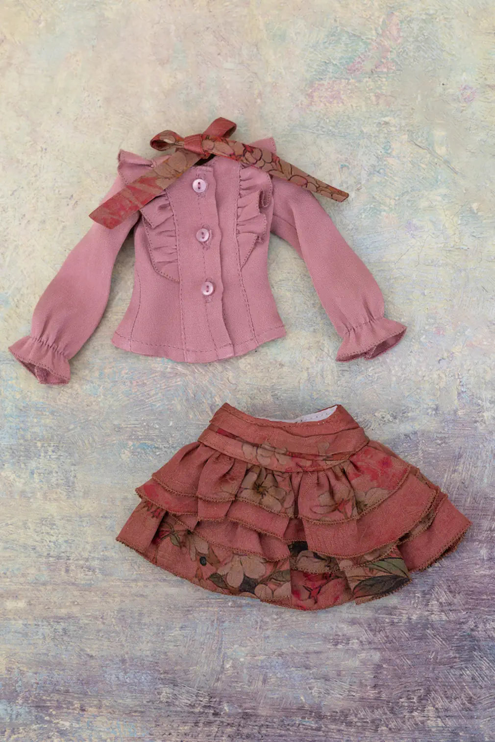 12" InMotion Girl Antikes Blütenoutfit (WC0096A)