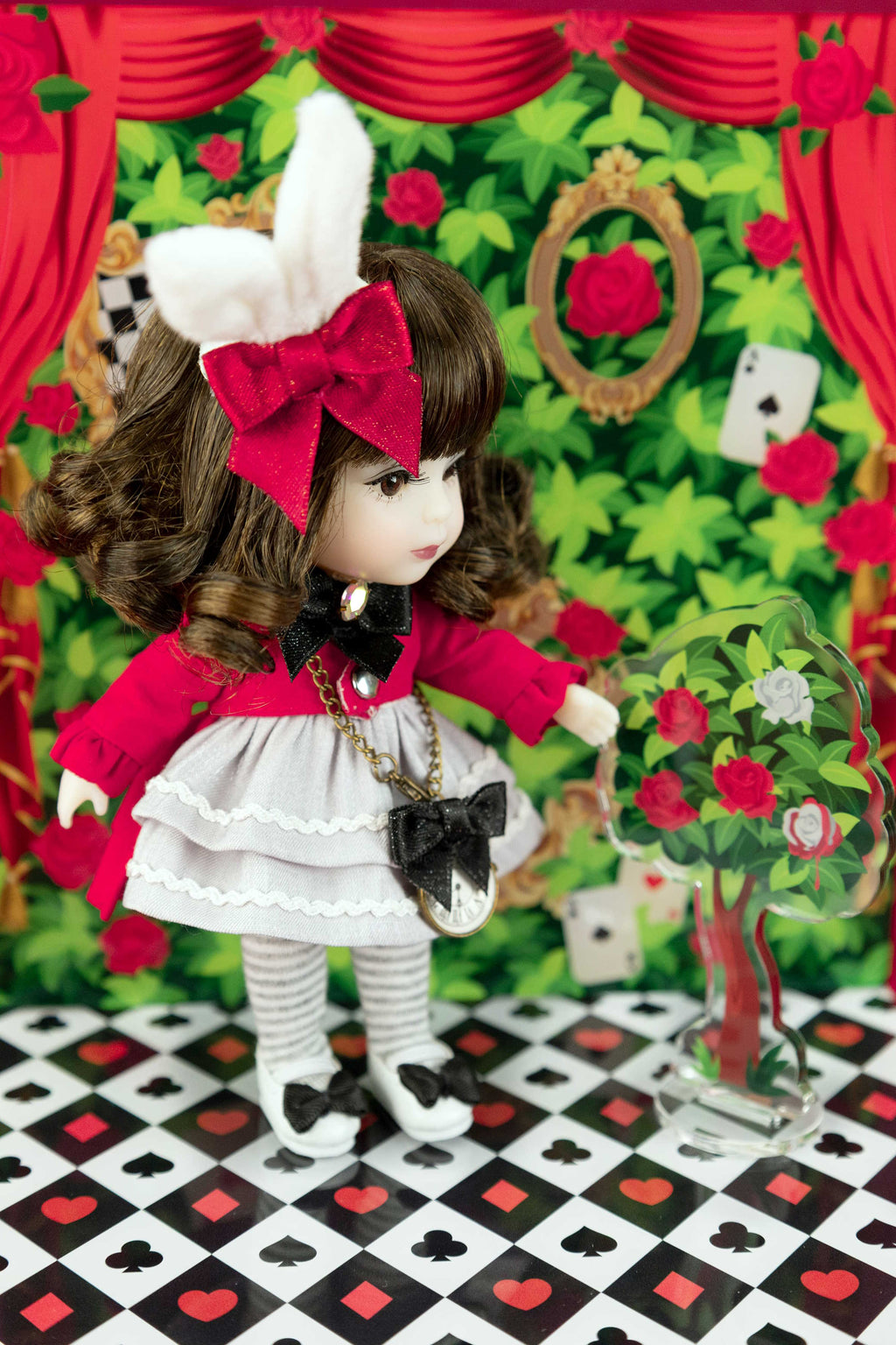 5.5" Dazzle (Alice in Wonderland - White Rabbit Set)